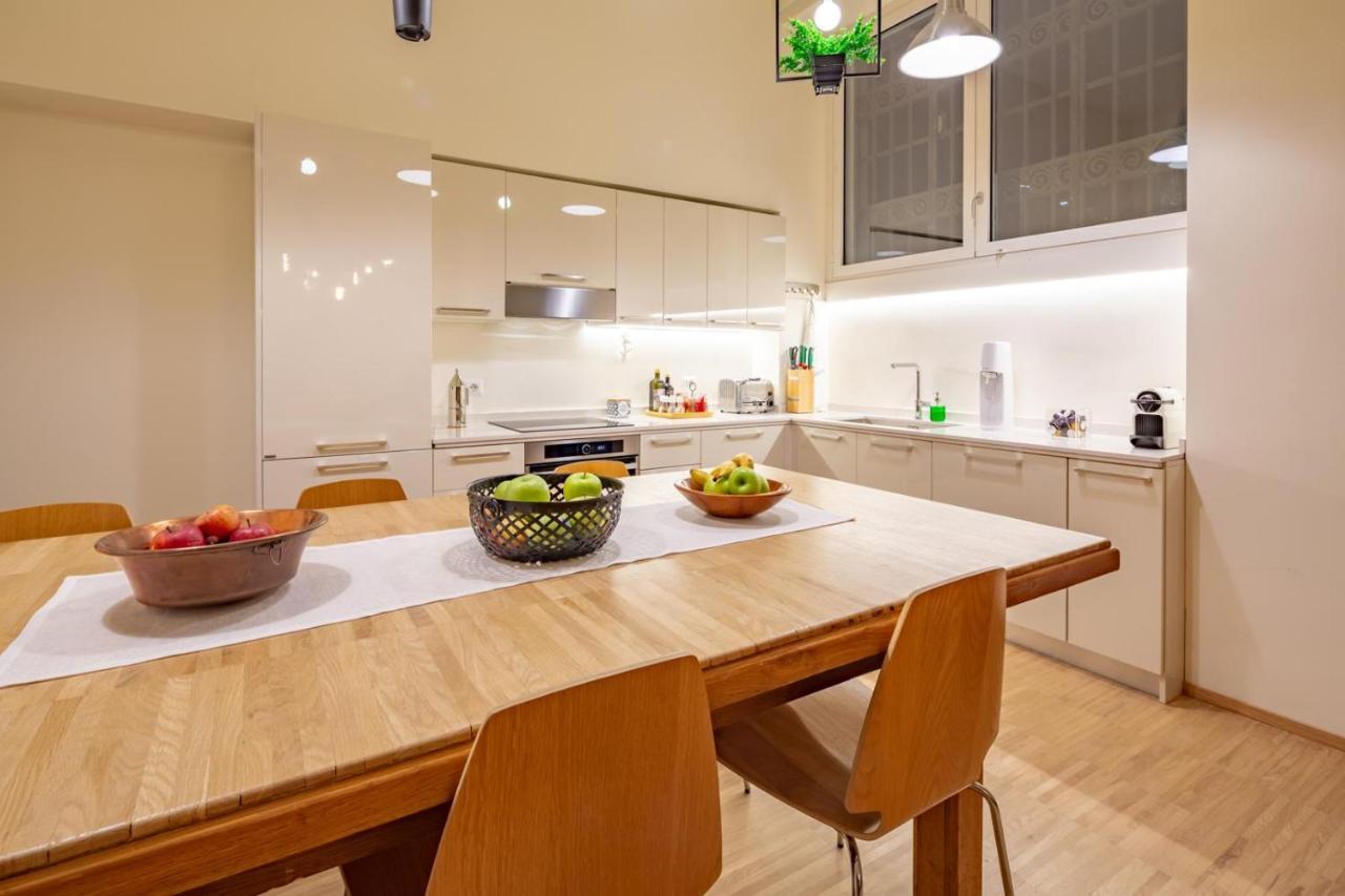 La Casa Colorata - Flats In Milan - Bocconi Daire Dış mekan fotoğraf