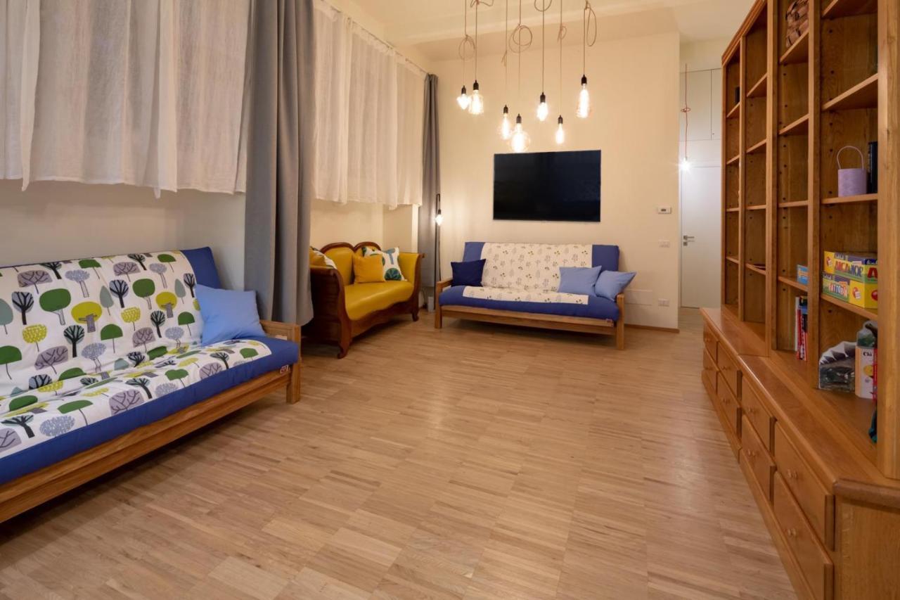 La Casa Colorata - Flats In Milan - Bocconi Daire Dış mekan fotoğraf
