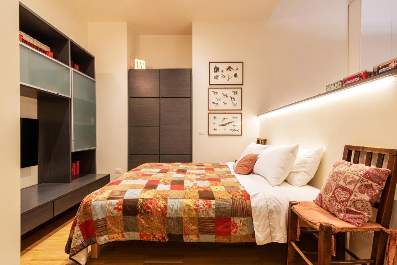 La Casa Colorata - Flats In Milan - Bocconi Daire Dış mekan fotoğraf